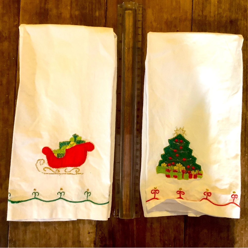 2 Christmas dish/hand towels
